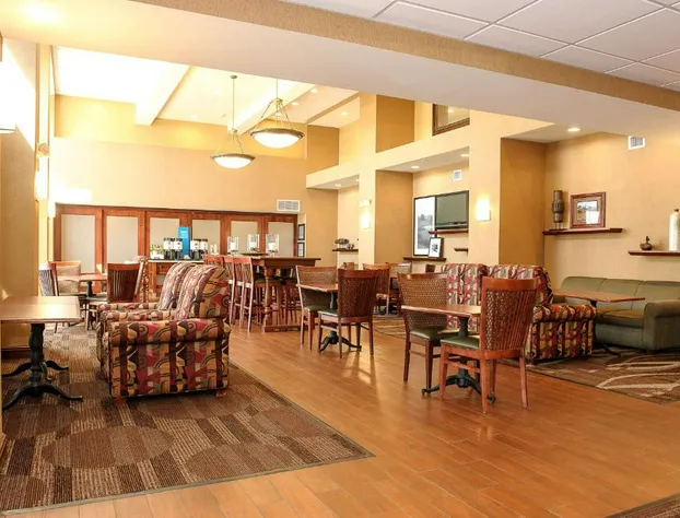 Hampton Inn & Suites Brookings hotel detail image 3