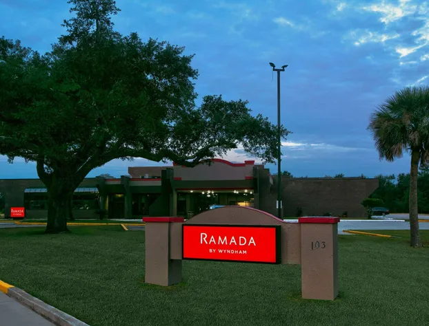 Ramada by Wyndham Diamondhead I-10/Gulfport hotel detail image 1