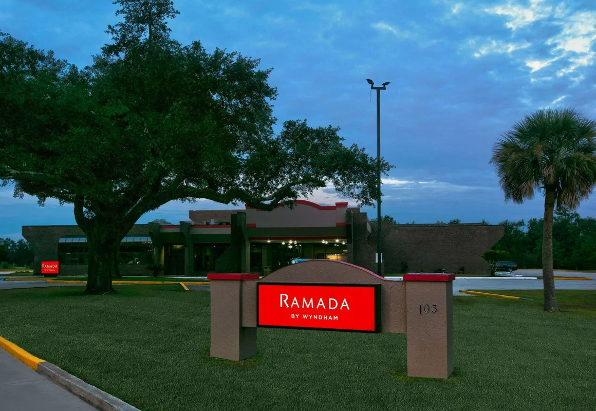 Ramada by Wyndham Diamondhead I-10/Gulfport hotel hero