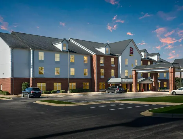 Red Roof Inn PLUS+ & Suites Birmingham - Bessemer hotel detail image 4