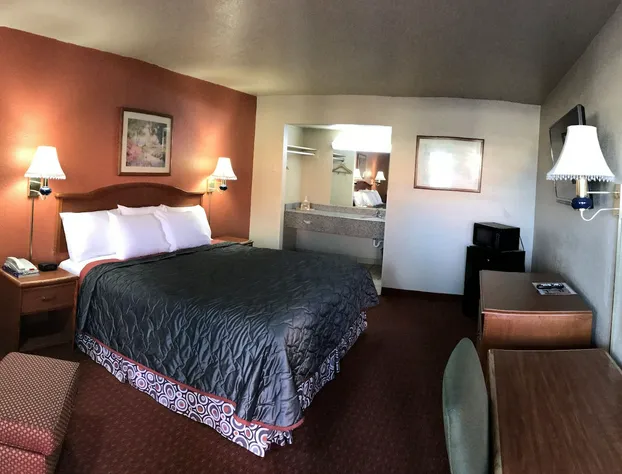 Best Budget Inn - Abilene hotel detail image 2