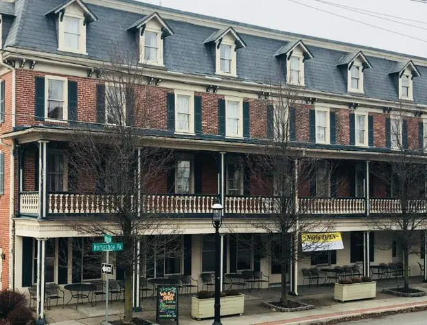 Waynebrook Inn, Est 1865 hotel detail image 2