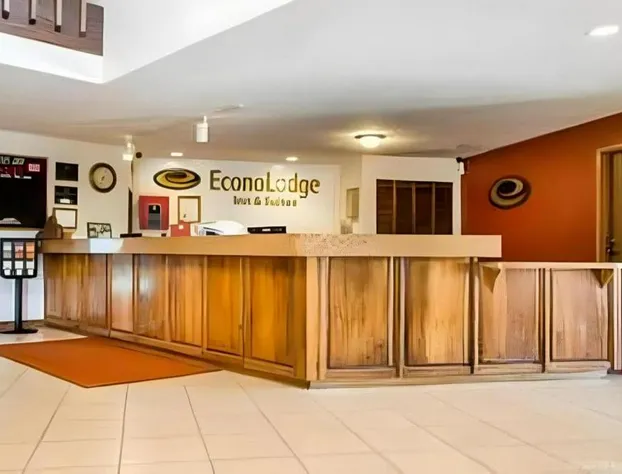 Econo Lodge Inn & Suites Stevens Point hotel detail image 4