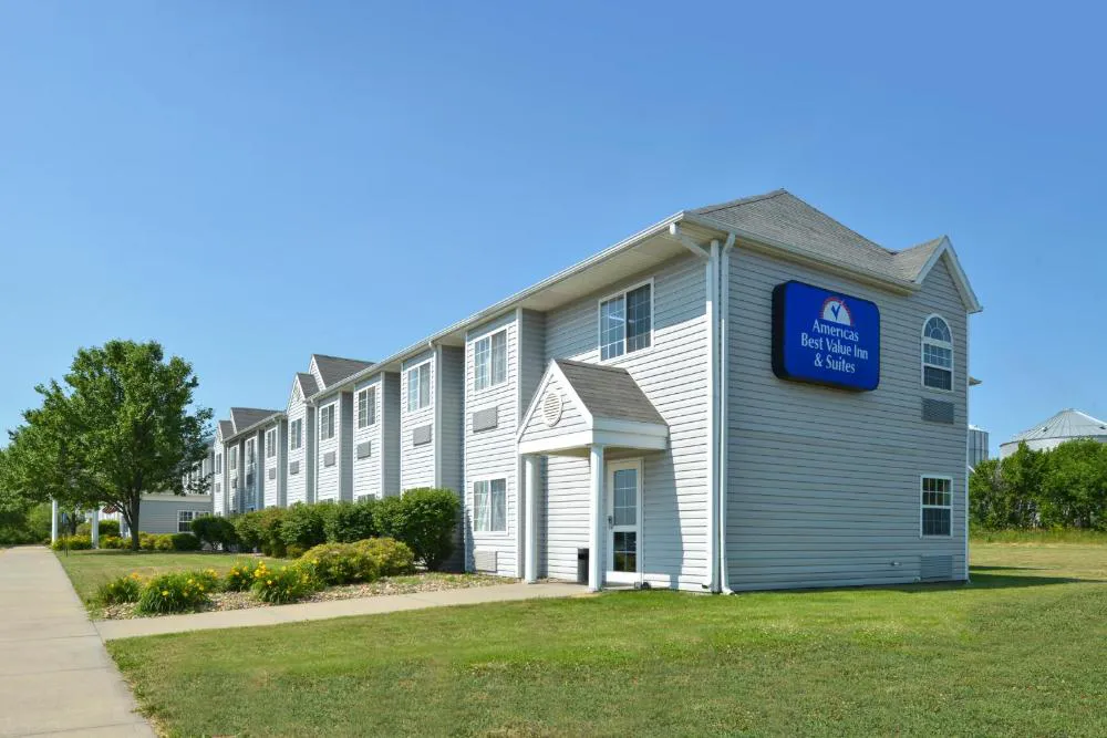 Americas Best Value Inn & Suites Maryville hotel hero