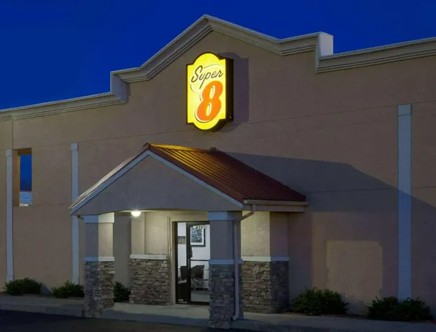 Super 8 by Wyndham Lafayette / Purdue Area hotel detail image 1