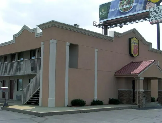 Super 8 by Wyndham Lafayette / Purdue Area hotel detail image 3