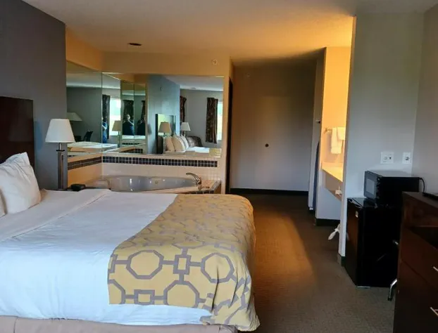 Baymont by Wyndham Freeport hotel detail image 2