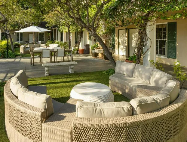 Lavender Inn by the Sea hotel detail image 3