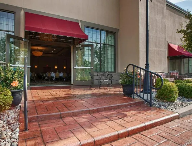 Best Western Premier Bridgewood Resort Hotel hotel detail image 2