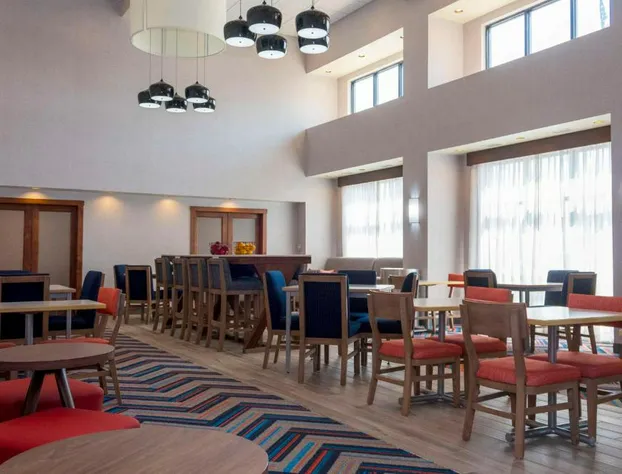 Hampton Inn & Suites Riverton hotel detail image 2