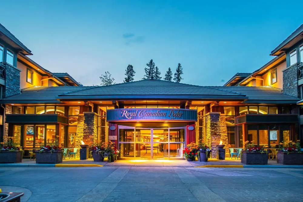 Royal Canadian Lodge hotel hero