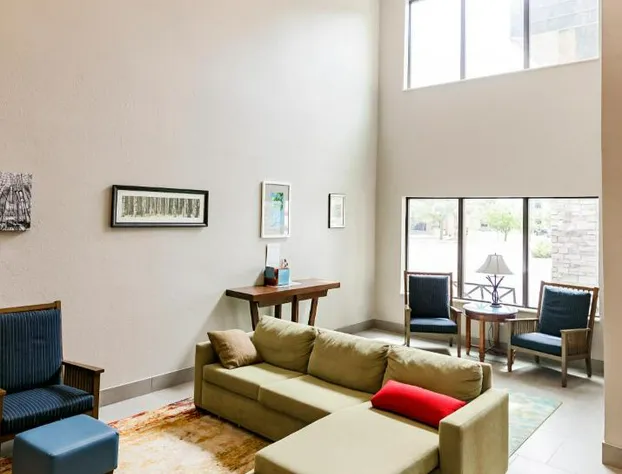 Country Inn & Suites by Radisson, Appleton Airport - Fox River Mall Area hotel detail image 1