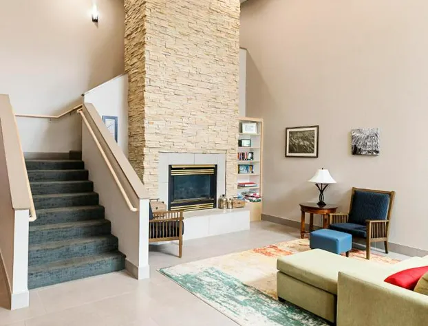 Country Inn & Suites by Radisson, Appleton Airport - Fox River Mall Area hotel detail image 3