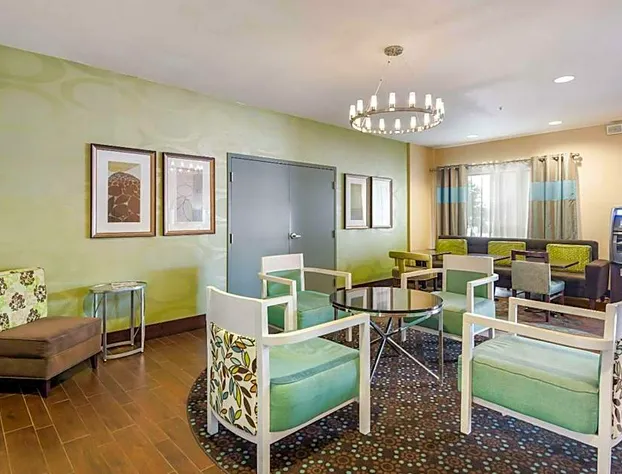 Quality Inn & Suites Quincy - Downtown hotel detail image 4