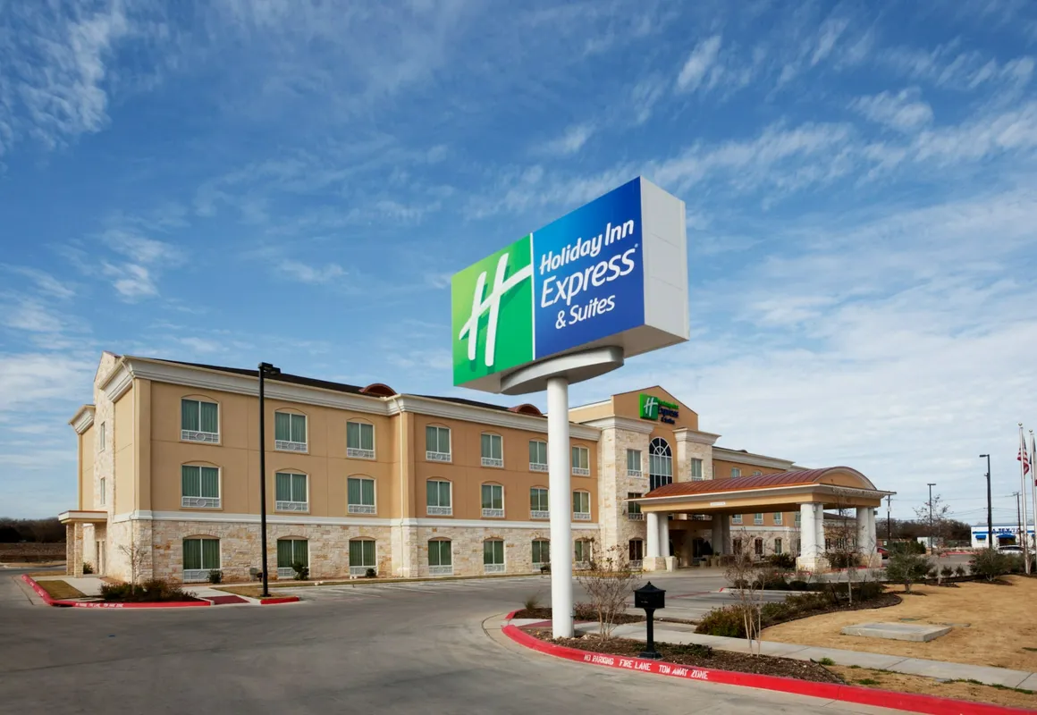 Holiday Inn Express & Suites Georgetown by IHG hotel hero
