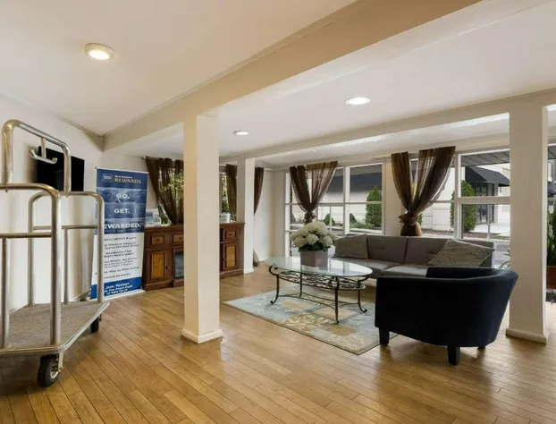 SureStay Plus by Best Western Woodbury Inn hotel detail image 3