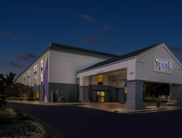 Spark by Hilton Stevensville hotel detail image 1