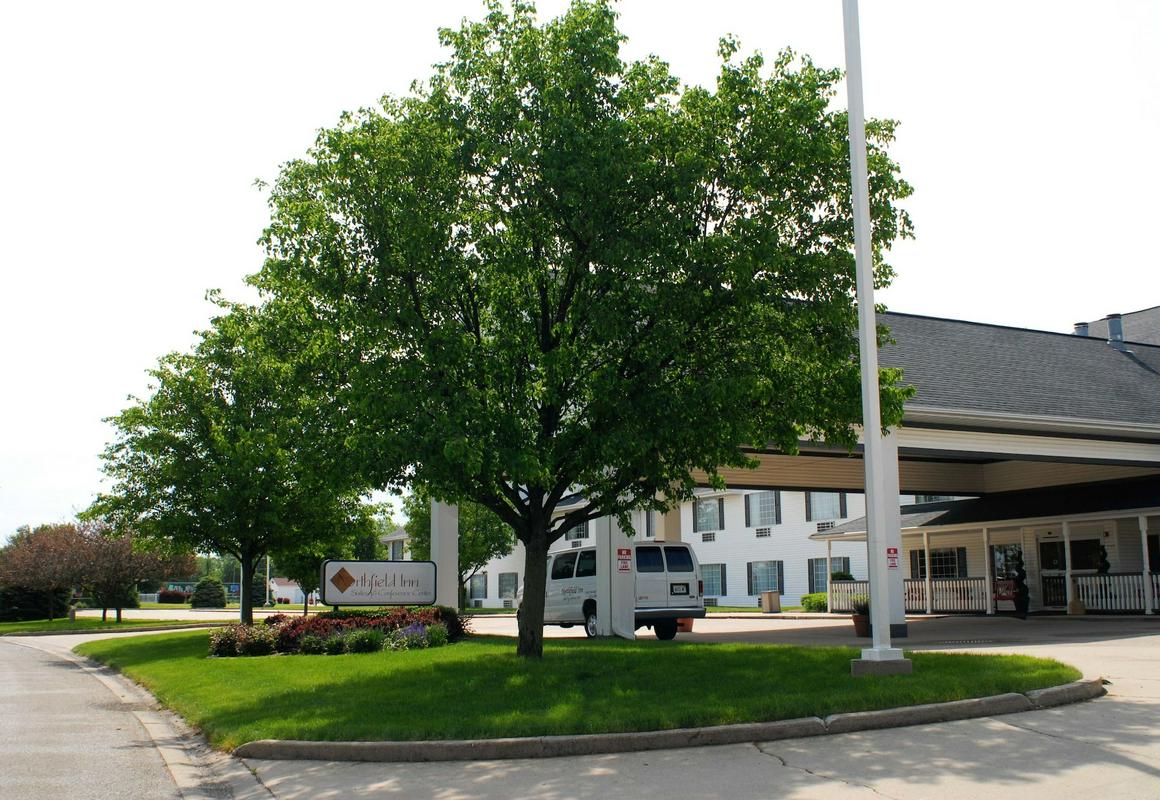 Northfield Inn, Suites & Conference Center hotel hero