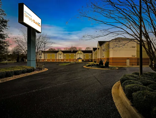 Sonesta Simply Suites Huntsville Research Park hotel detail image 3