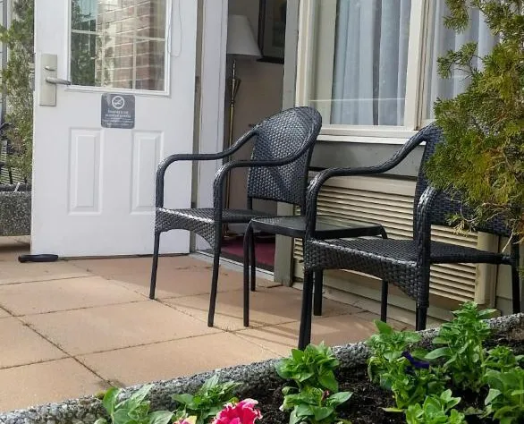 Holiday Inn Victoria Elk Lake by IHG hotel detail image 1