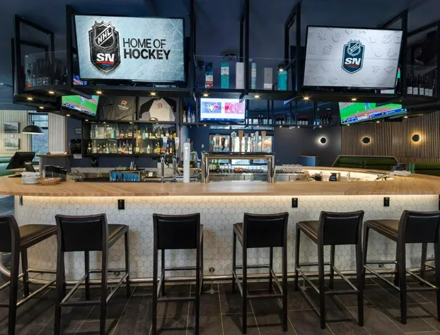 Holiday Inn Victoria Elk Lake by IHG hotel detail image 2