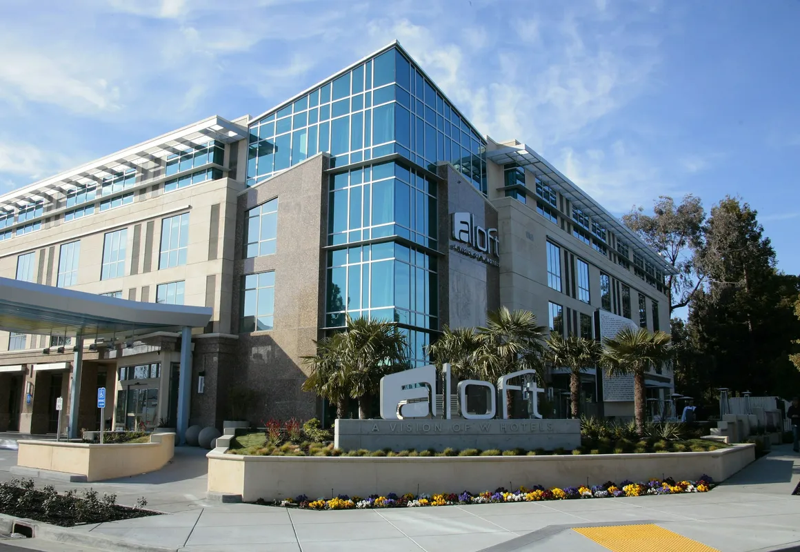 Aloft Cupertino hotel hero