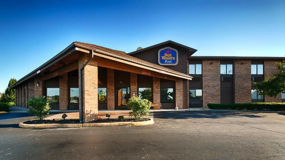 Best Western Lakewood Inn hotel hero