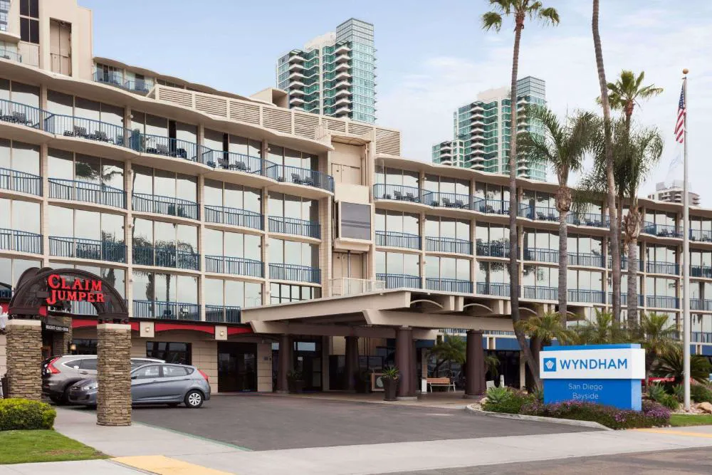 Wyndham San Diego Bayside hotel hero