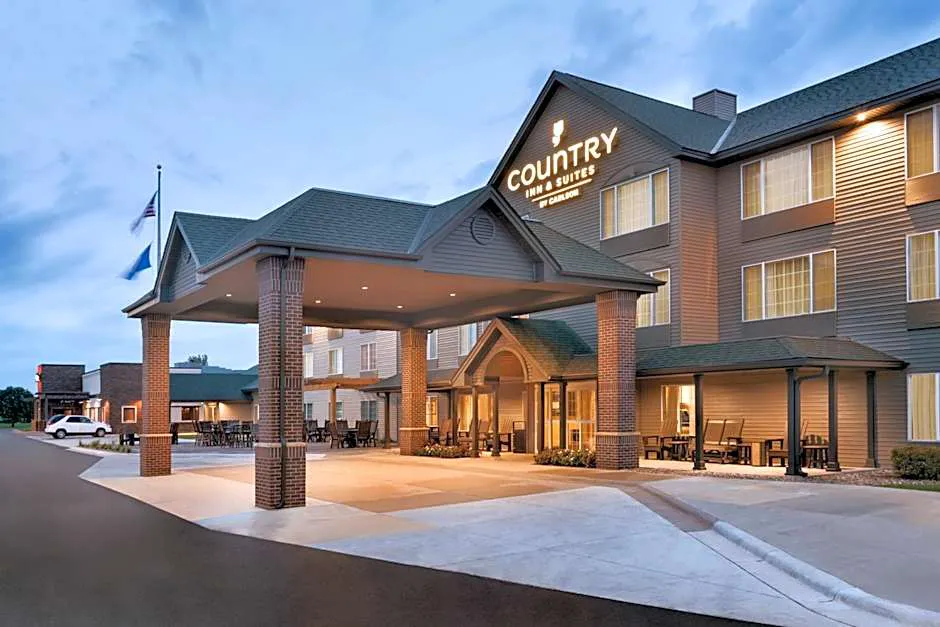 Country Inn & Suites by Radisson, Mankato Hotel and Conference Center, MN hotel hero