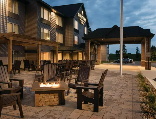 Country Inn & Suites by Radisson, Mankato Hotel and Conference Center, MN hotel detail image 1