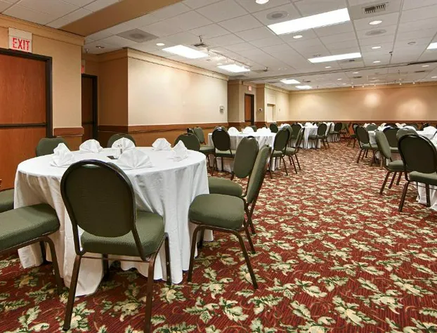 Best Western Plus Oak Harbor Hotel & Conference Center hotel detail image 3