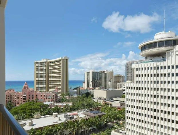 OUTRIGGER Waikiki Beachcomber Hotel hotel detail image 2