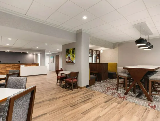 Hampton Inn Starkville Mississippi State University hotel detail image 4