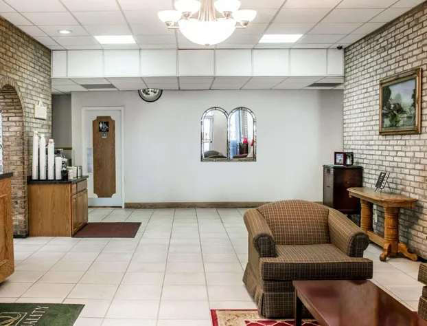 Quality Inn & Conference Center Franklin Downtown hotel detail image 2