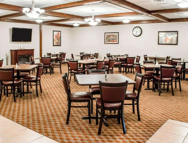 Quality Inn & Conference Center Franklin Downtown hotel detail image 3