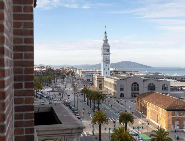 Harbor Court Hotel hotel detail image 4