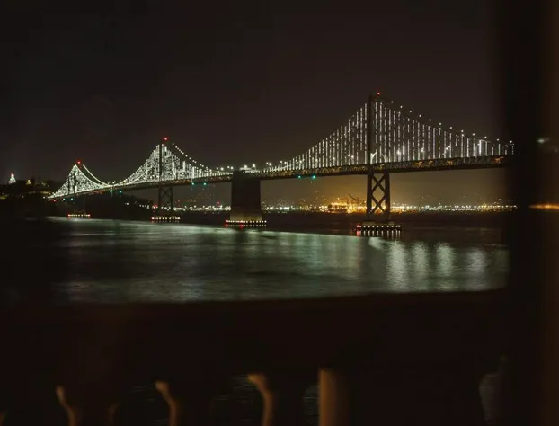 Harbor Court Hotel hotel detail image 3