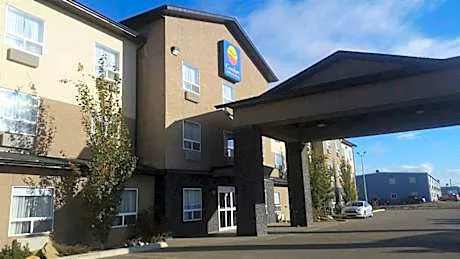 Comfort Inn and Suites Sylvan Lake hotel hero