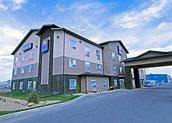 Comfort Inn and Suites Sylvan Lake hotel detail image 3