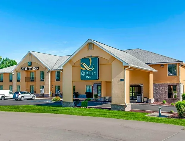 Quality Inn Bloomington near University hotel detail image 3