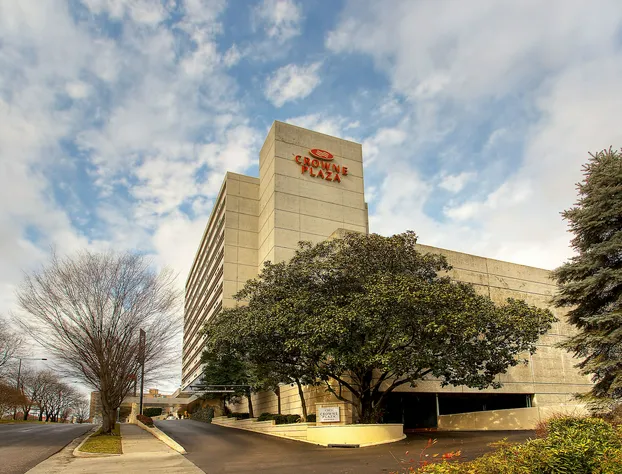 Crowne Plaza Knoxville Downtown University by IHG hotel detail image 1
