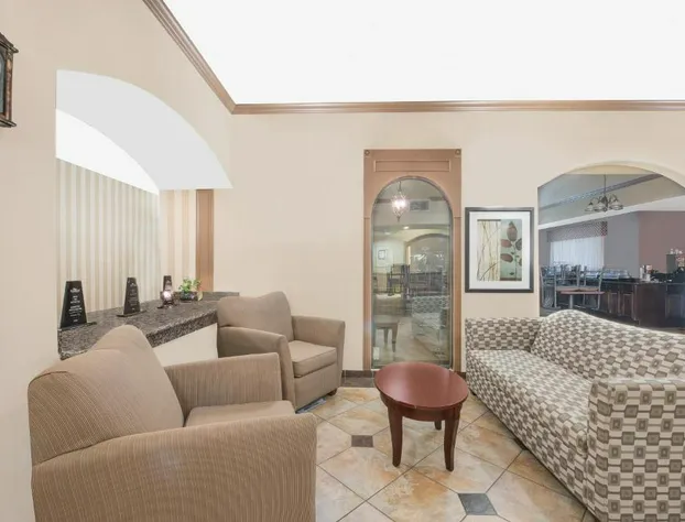 Baymont by Wyndham Snyder hotel detail image 4