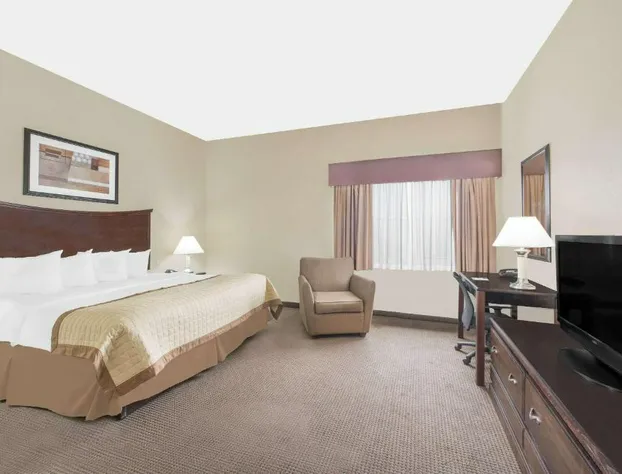 Baymont by Wyndham Snyder hotel detail image 2