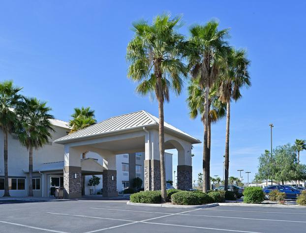 Comfort Suites At Tucson Mall hotel detail image 1
