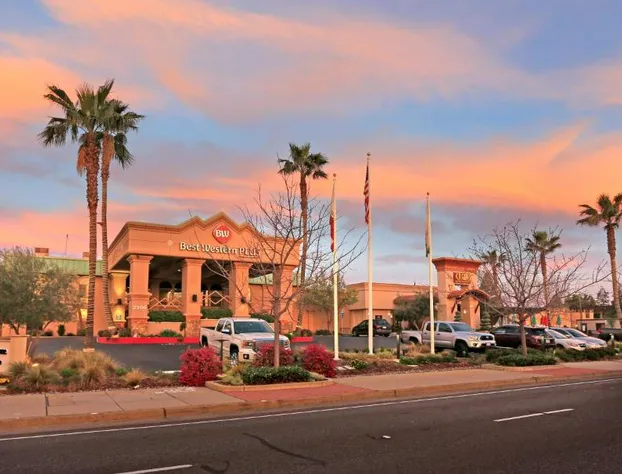 Best Western Plus Hilltop Inn hotel detail image 4