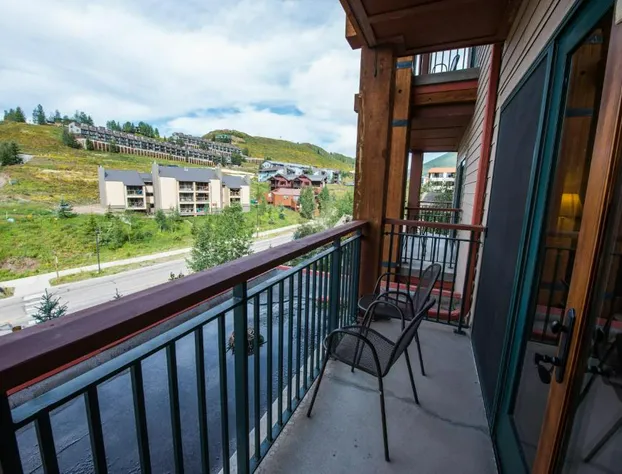 Lodge at Mountaineer Square hotel detail image 2