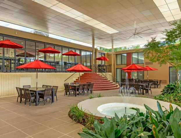 Best Western Plus Burlington hotel detail image 4