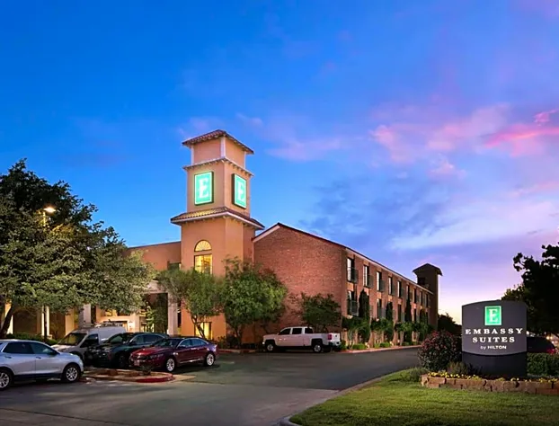 Embassy Suites Lubbock hotel detail image 4