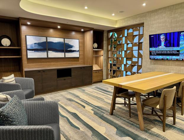 Holiday Inn Burlington Hotel & Conference Centre by IHG hotel detail image 3