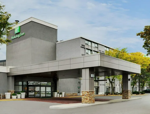 Holiday Inn Burlington Conference Centre by IHG hotel detail image 1